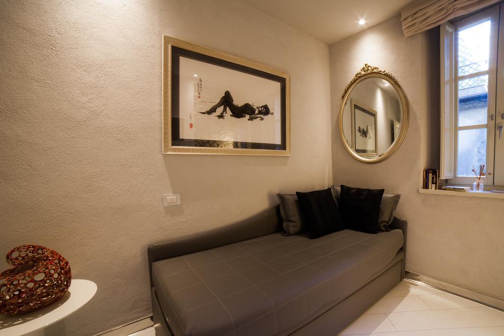 Cabina telefonica inglese - Foto di Acchiappasogni Art Boutique Hotel,  Barga - Tripadvisor